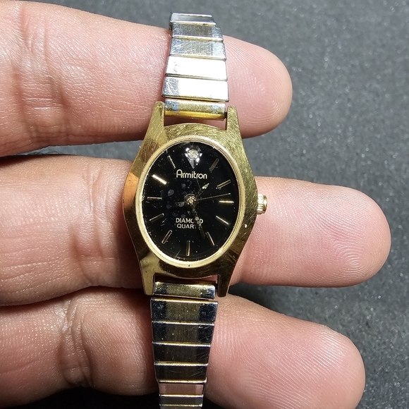 Armitron Diamind Quartz Ladies Watch Gold Tone Black Dial Working 25/5116 shows - Picture 1 of 9